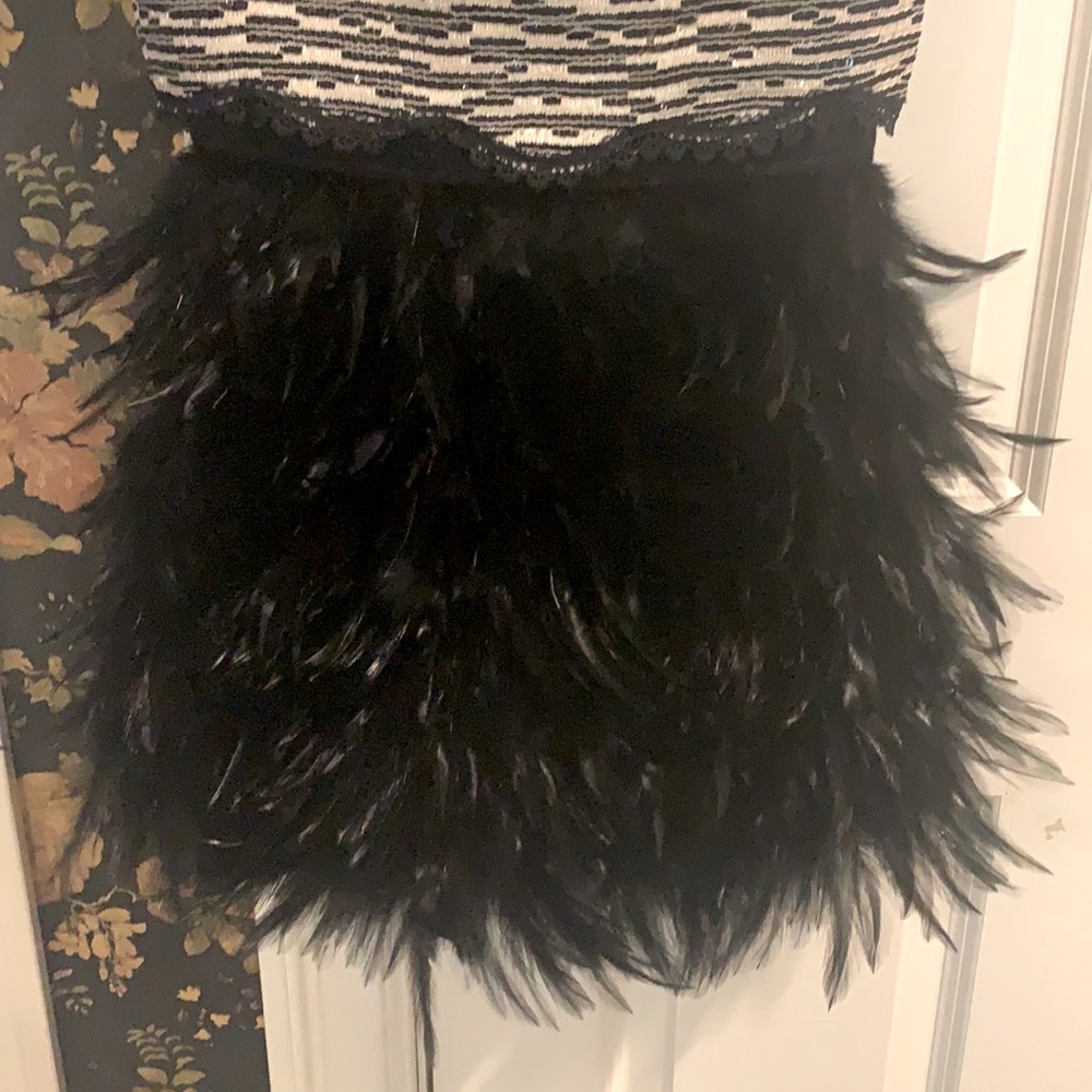 Elisa B Stunning Girls Feather Dress (Like new) - Picture 4 of 7